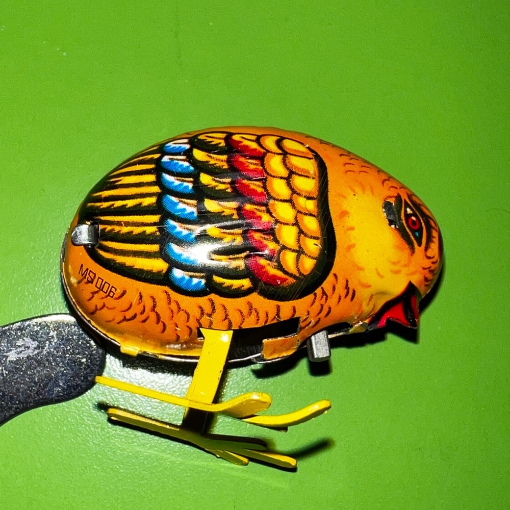 Wind-up chick 2” tin toy metal bird with key retro Easter novelty chicken